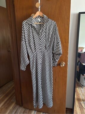 H&M Black and White Geometric Maxi Dress